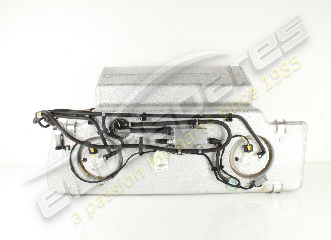 nuevo depósito de combustible ferrari. número de parte 191486 (2)