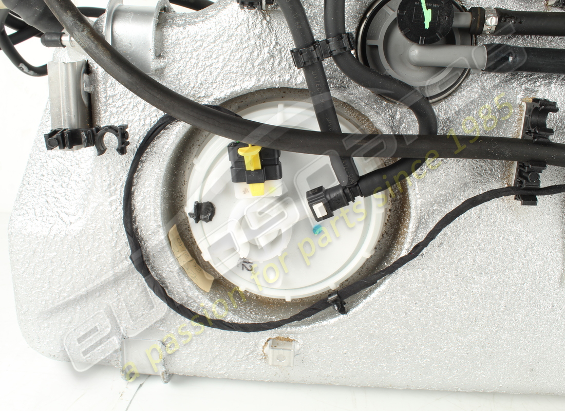 nuevo depósito de combustible ferrari. número de parte 191486 (3)