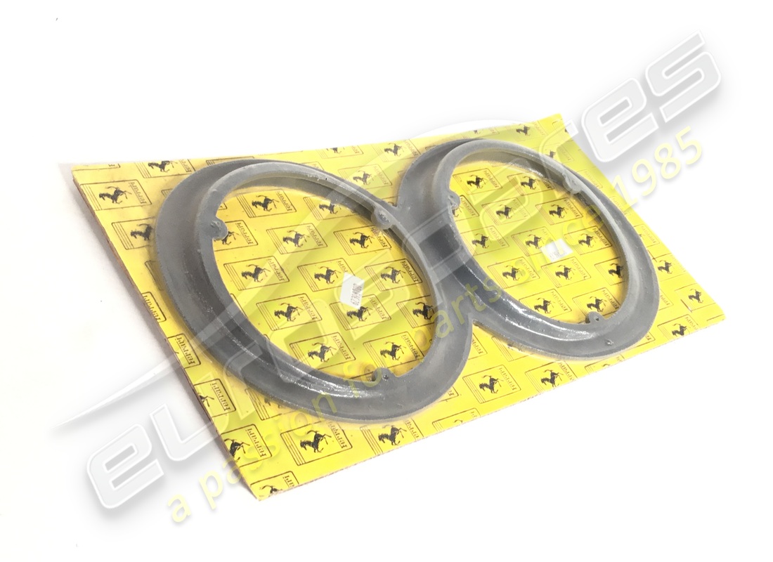 nuevos ferrari anillos de soporte de lámpara trasera izquierda. número de parte 62398700 (1)