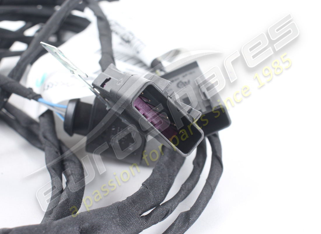 CABLE DE PARACHOQUES NUEVO FERRARI. NÚMERO DE PIEZA 263551 (3) cable de parachoques nuevo ferrari. número de pieza 263551 (3)