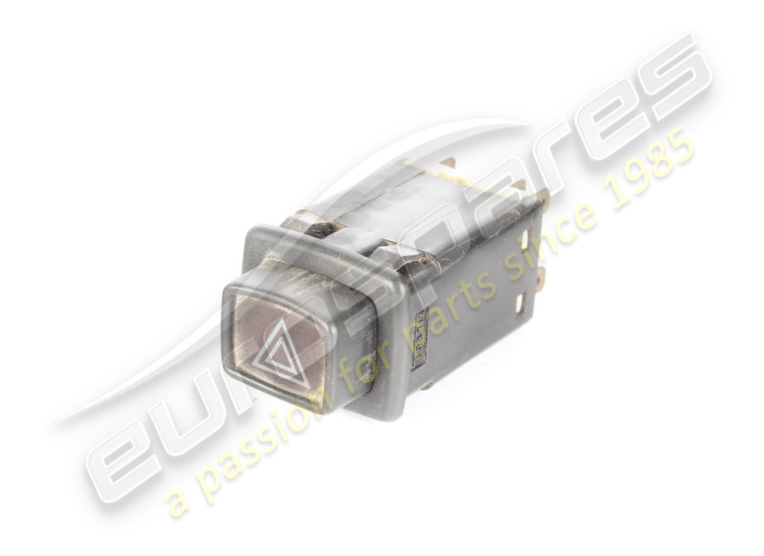 INTERRUPTOR DE LUCES DE PELIGRO USADO Ferrari. NÚMERO DE PIEZA 114637 (1)