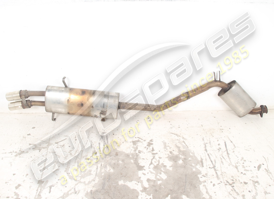 SILENCIADOR TRASERO IZQUIERDO MASERATI USADO. NÚMERO DE PARTE 379005109 (4) silenciador trasero izquierdo maserati usado. número de parte 379005109 (4)