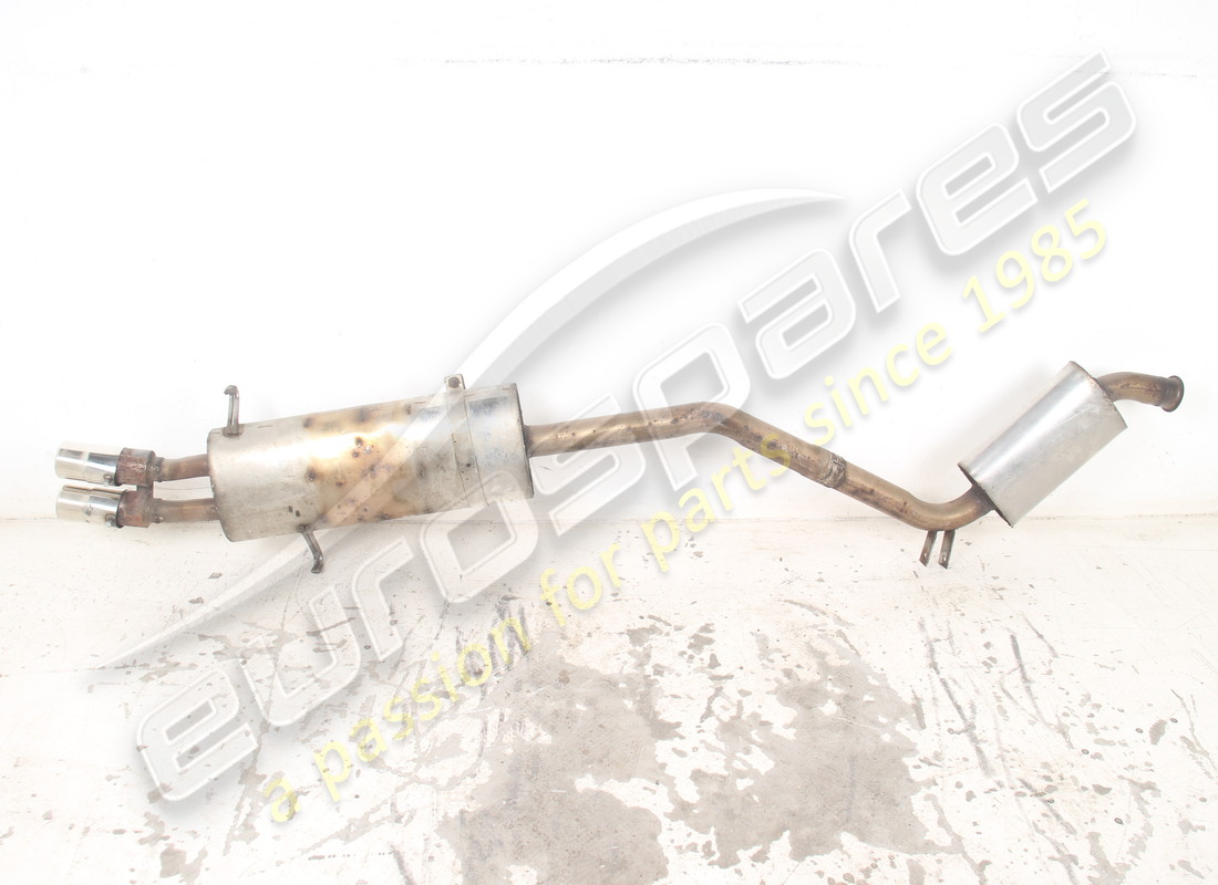 SILENCIADOR TRASERO IZQUIERDO MASERATI USADO. NÚMERO DE PARTE 379005109 (1) silenciador trasero izquierdo maserati usado. número de parte 379005109 (1)