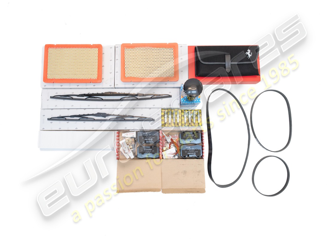 NEW FERRARI KIT SERVICE COUPON 30000 KM . PART NUMBER 70001497 (1)