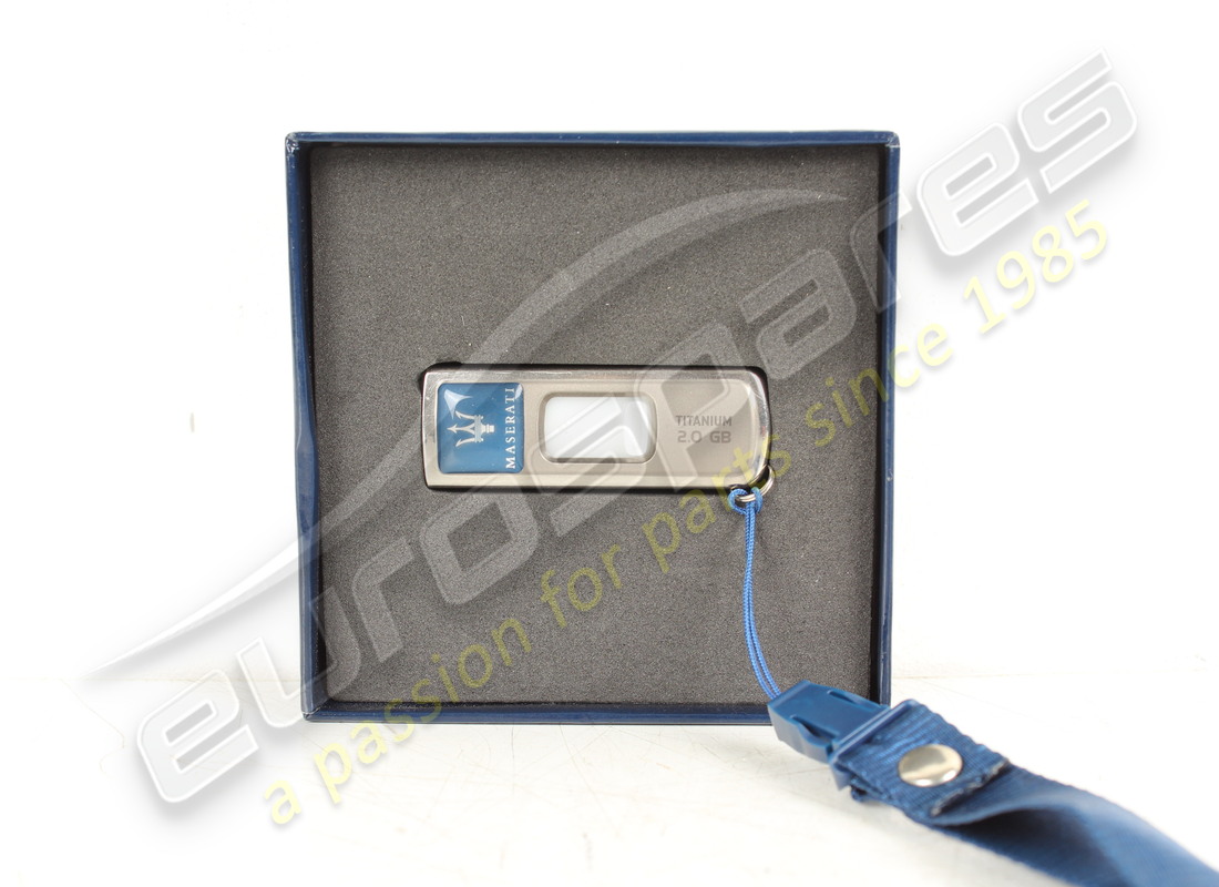 nueva maseratillave usb gran turismo 4.2. número de parte 920001811 (1)