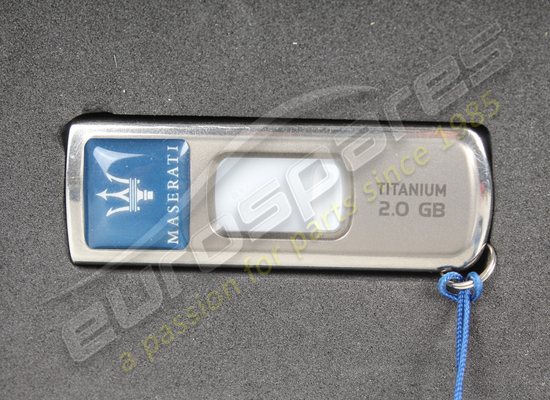 nueva maseratillave usb gran turismo 4.2. número de parte 920001811 (2)
