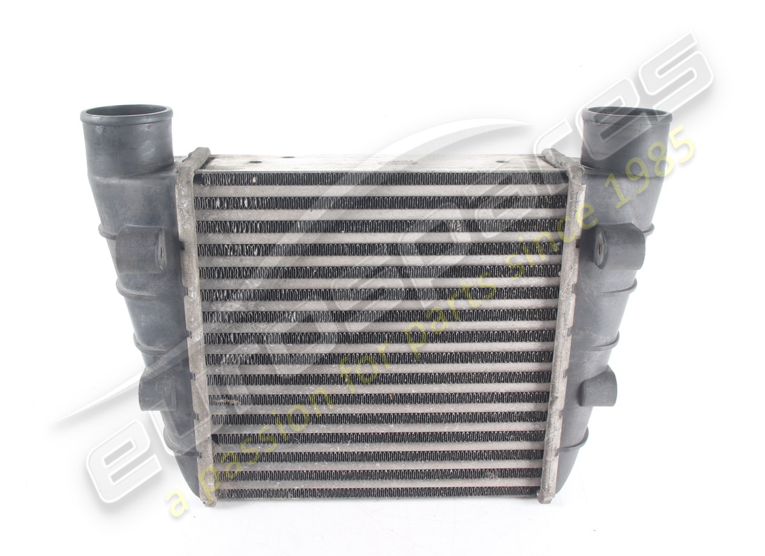 INTERCAMBIADOR AIRE-AIRE USADO MASERATI. NÚMERO DE PIEZA 382000140 (3) intercambiador aire-aire usado maserati. número de pieza 382000140 (3)