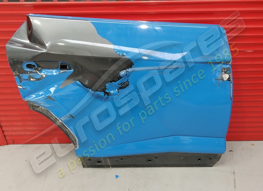 DAÑADA Lamborghini PUERTA TRASERA DERECHA. NÚMERO DE PARTE 4ML833052A (1)