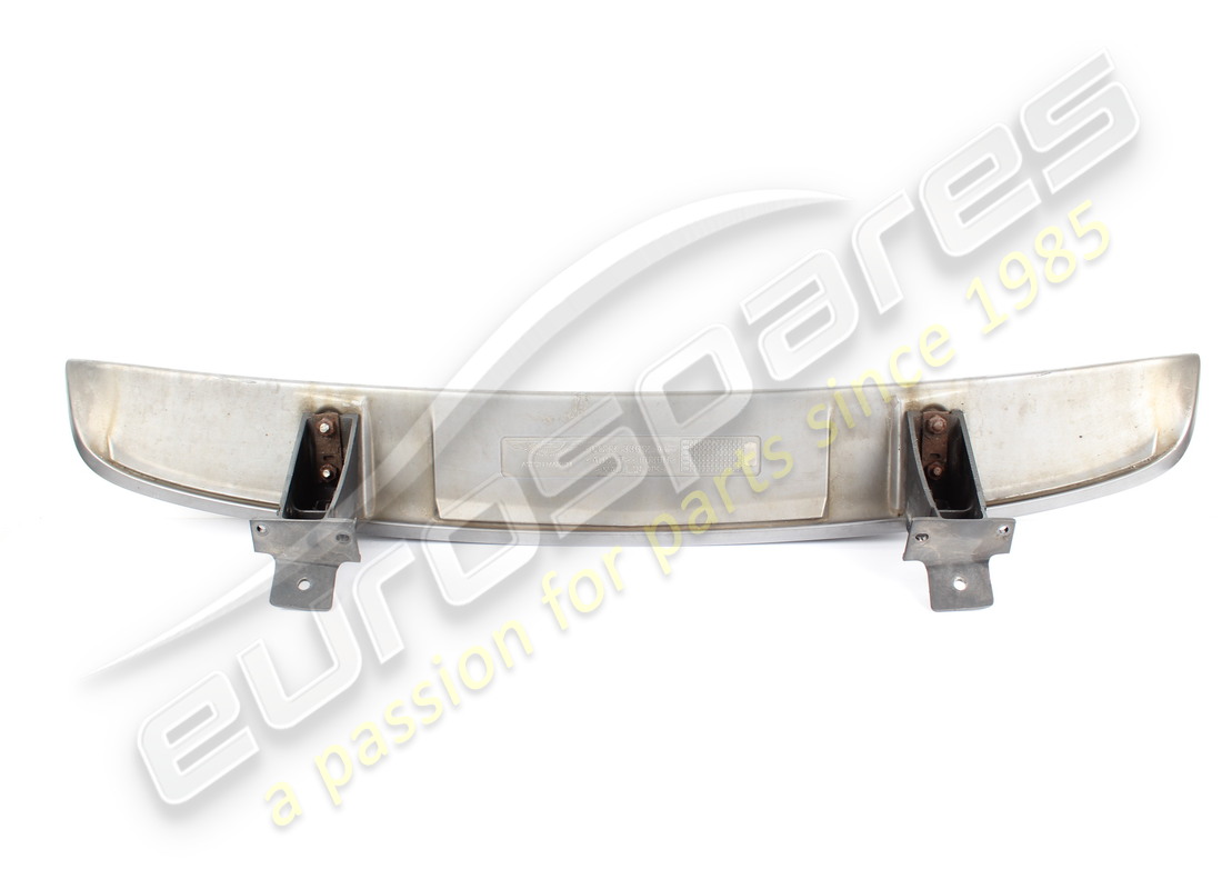 EUROSPARES DIFUSOR USADO Y PERNOS DE FIJACIÓN DE SOPORTES CORROIDOS. NÚMERO DE PARTE EAP1390056 (2) eurospares difusor usado y pernos de fijación de soportes corroidos. número de parte eap1390056 (2)