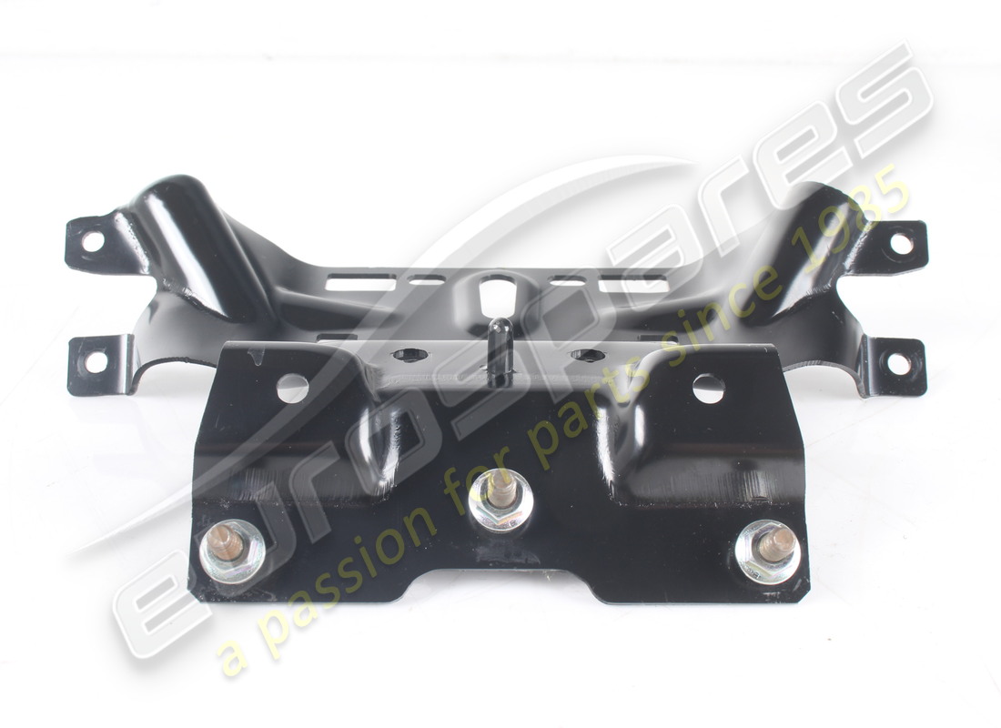 SOPORTE DE TABLERO USADO Ferrari. NÚMERO DE PIEZA 88842400 (1)