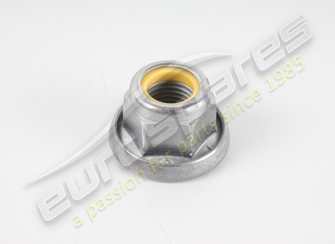 NUEVA TUERCA MASERATI. NÚMERO DE PARTE 670035573 (1) nueva tuerca maserati. número de parte 670035573 (1)