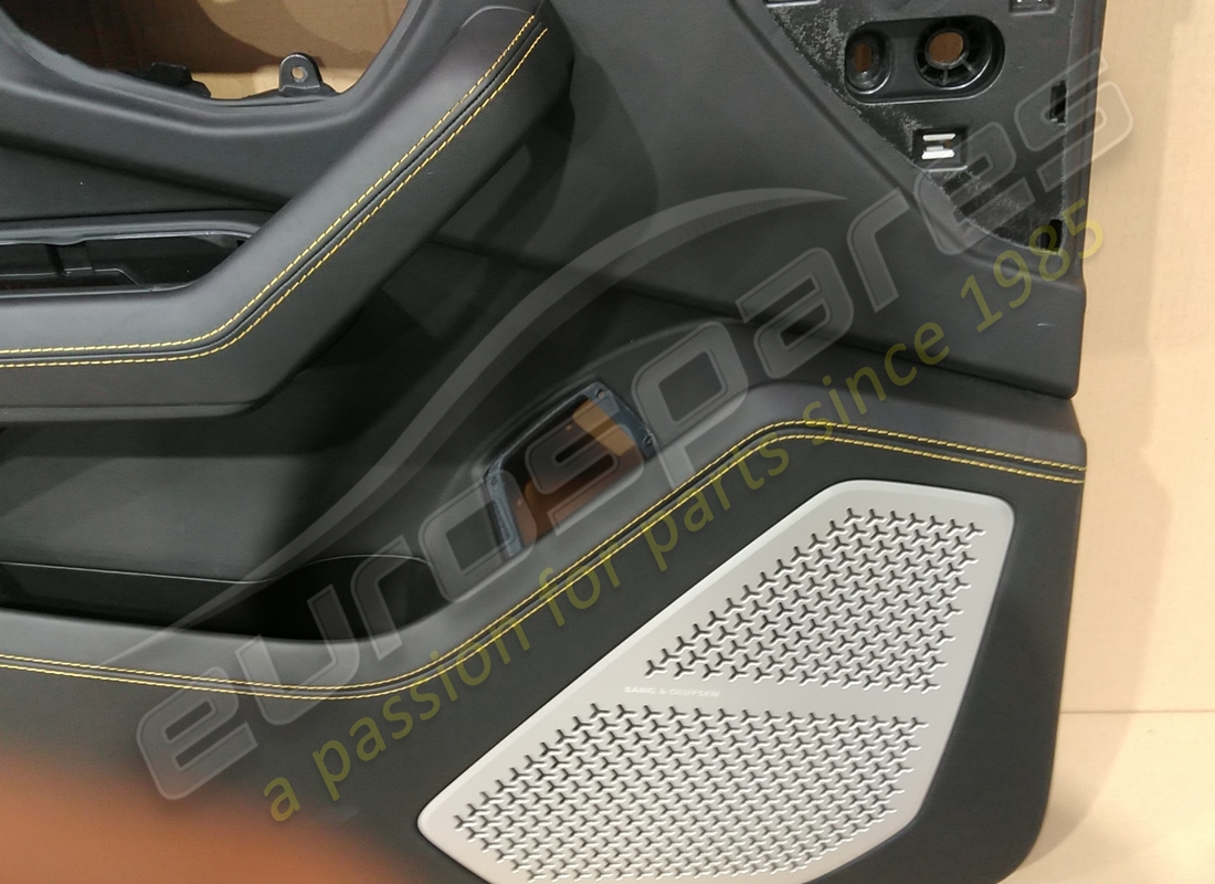 PANEL DE PUERTA, REPOSABRAZOS Y PARRILLA DEL ALTAVOZ EUROSPARES USADOS. NÚMERO DE PIEZA EAP1384178 (2) panel de puerta, reposabrazos y parrilla del altavoz eurospares usados. número de pieza eap1384178 (2)