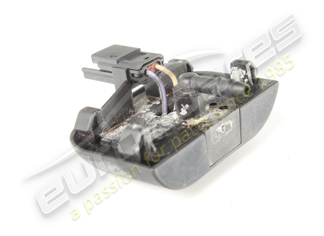 boquilla de pulverización usada maserati. número de pieza 670013461 (2)