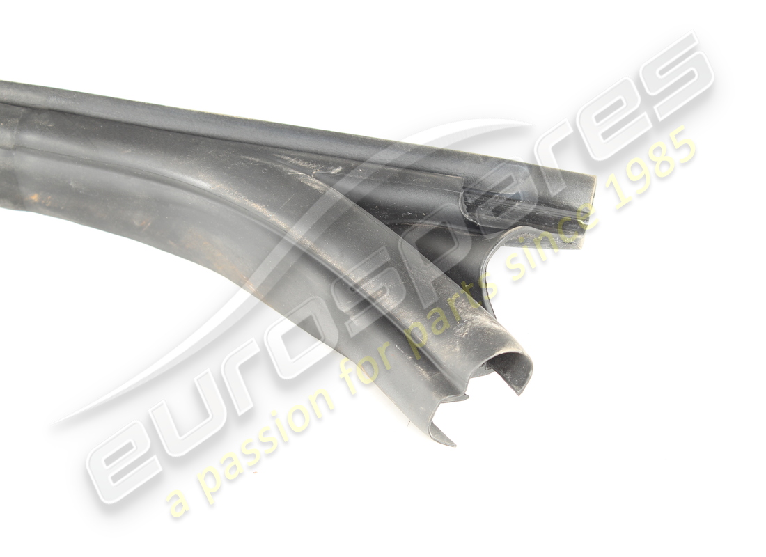 SELLO PERIMETRAL DE PUERTA DERECHA FERRARI USADO. NÚMERO DE PARTE 81951400 (3) sello perimetral de puerta derecha ferrari usado. número de parte 81951400 (3)