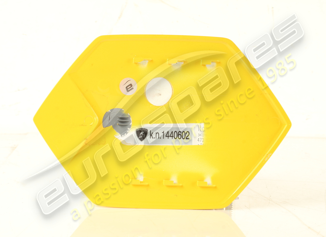 PUERTA DE LLENADO DE COMBUSTIBLE USADA LAMBORGHINI. NÚMERO DE PIEZA 470809909C (2) puerta de llenado de combustible usada lamborghini. número de pieza 470809909c (2)