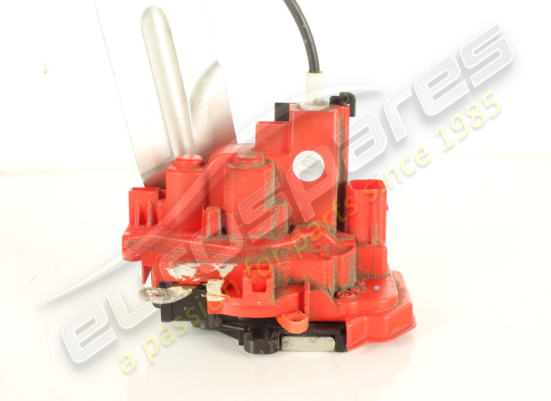 cerradura de puerta izquierda ferrari usada. número de parte 83987700 (3)