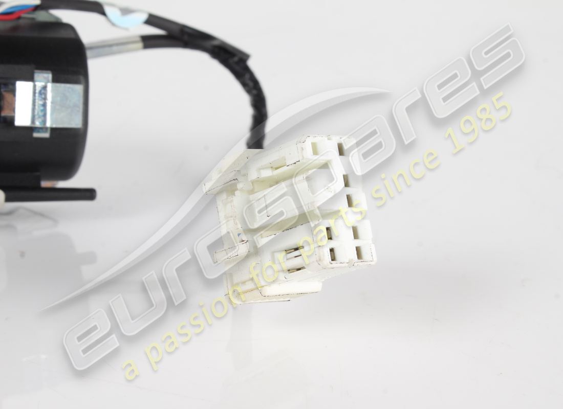 ferrari luces y luz antiniebla trasera usada co. número de pieza 267997 (3)