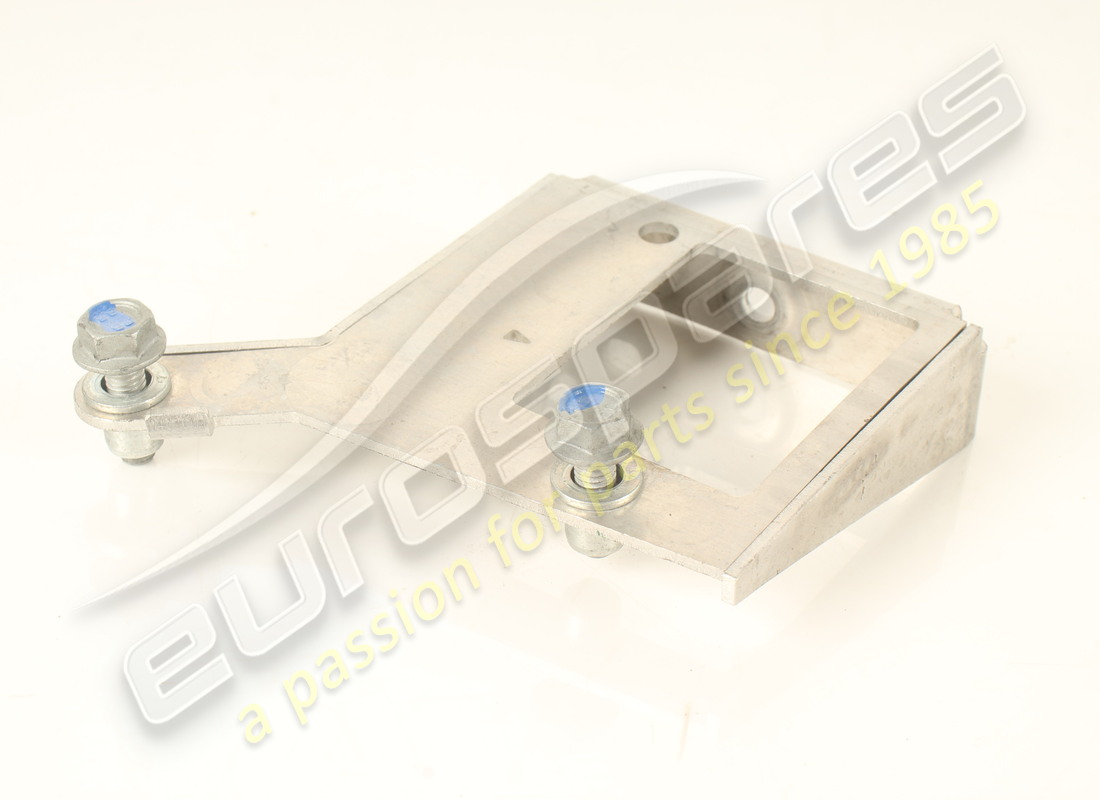 USADO FERRARI STAFFA SOSTEGNO SOLENOIDE. NÚMERO DE PARTE 888385 (4) usado ferrari staffa sostegno solenoide. número de parte 888385 (4)