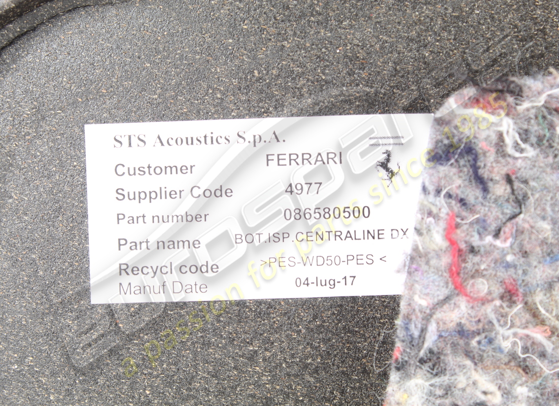 NUEVA TRAMPILLA DE SERVICIO DERECHA FERRARI NEGRA. NÚMERO DE PIEZA 69761990 (4) nueva trampilla de servicio derecha ferrari negra. número de pieza 69761990 (4)