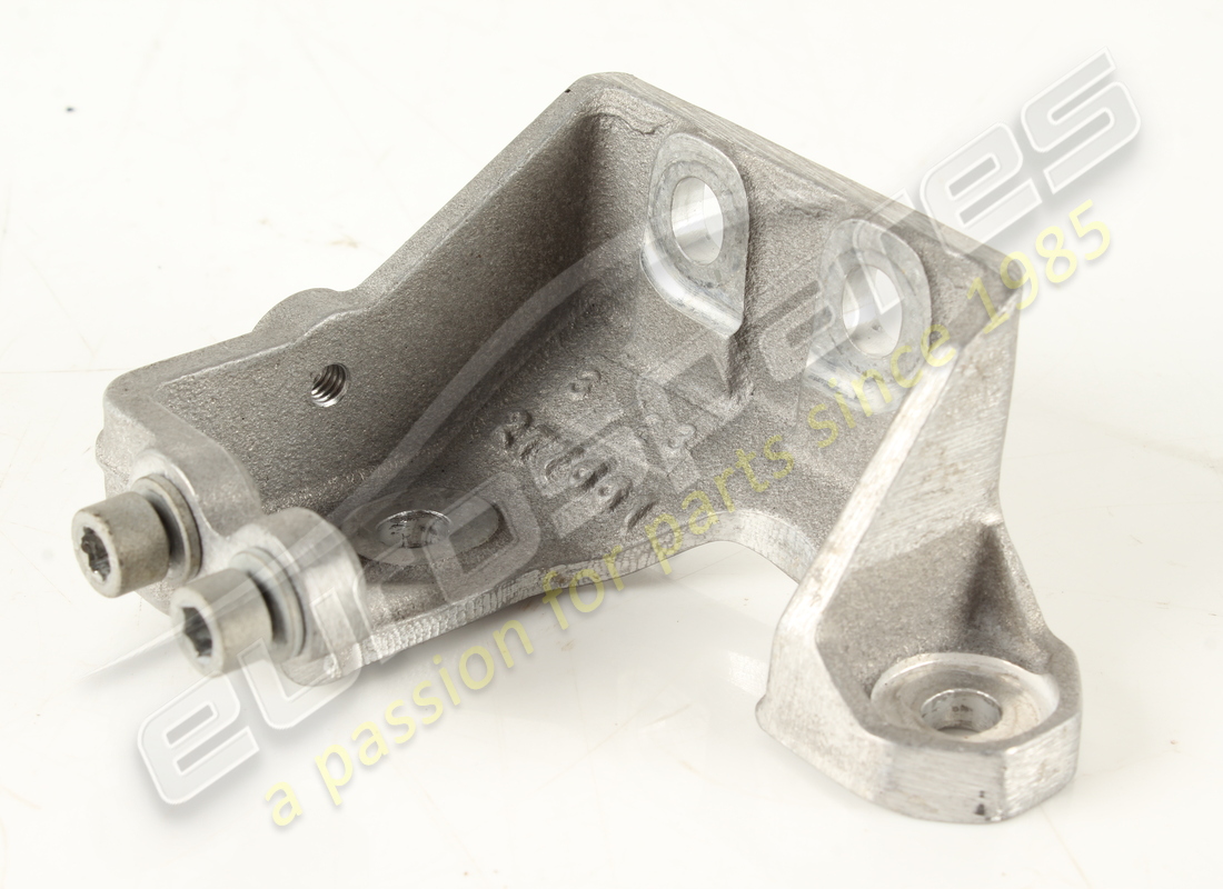 SOPORTE DE MONTAJE DEL MOTOR DE ARRANQUE Ferrari USADO. NÚMERO DE PARTE 277661 (1)