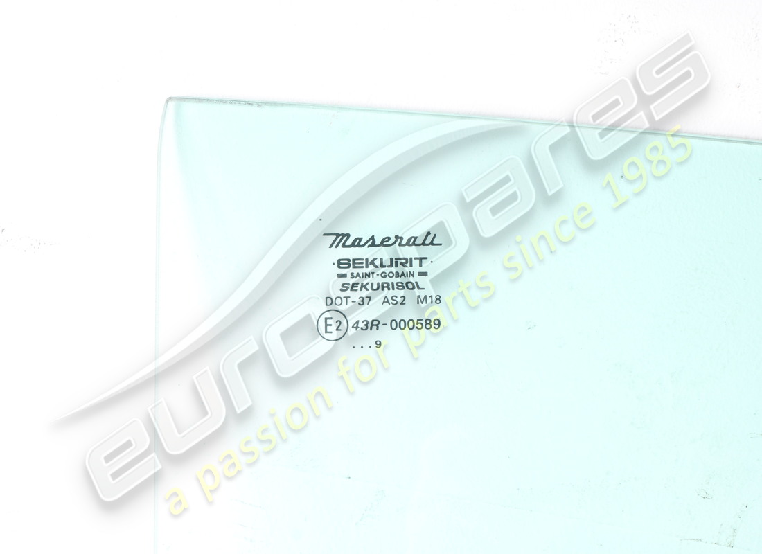 USADO MASERATI RH PUERTA DE VIDRIO M338. NÚMERO DE PARTE 387700306 (2) usado maserati rh puerta de vidrio m338. número de parte 387700306 (2)