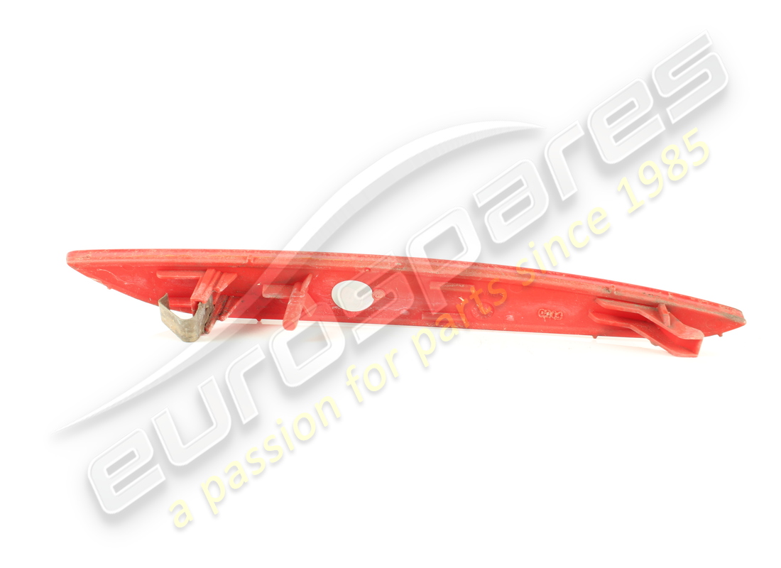 retrorreflector izquierdo maserati usado. número de pieza 670001634 (2)