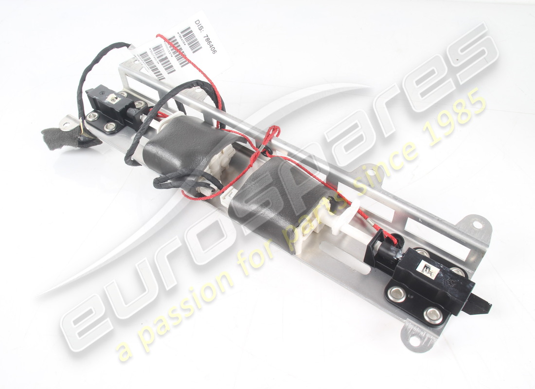 CERRADURA DE PUERTA DE GUANTERA USADA Ferrari. NÚMERO DE PIEZA 83340200 (1)