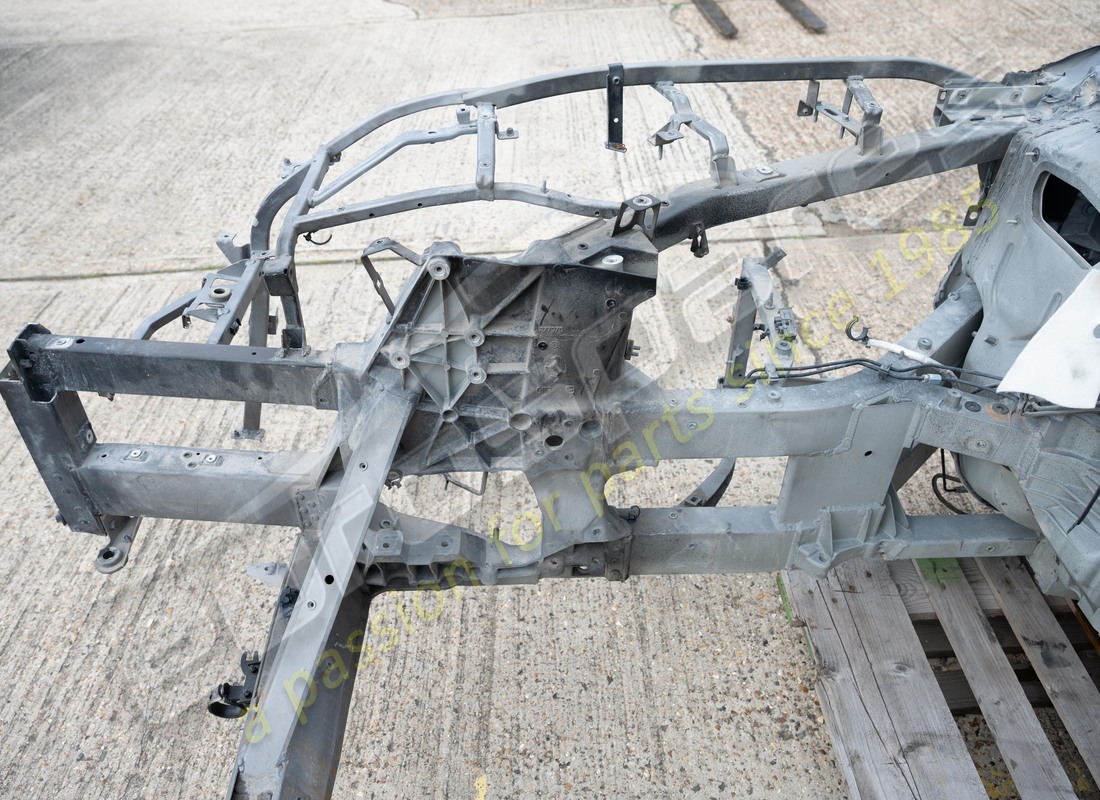 chasis delantero completo con cortafuegos usado eurospares. número de pieza eap1721806 (9)