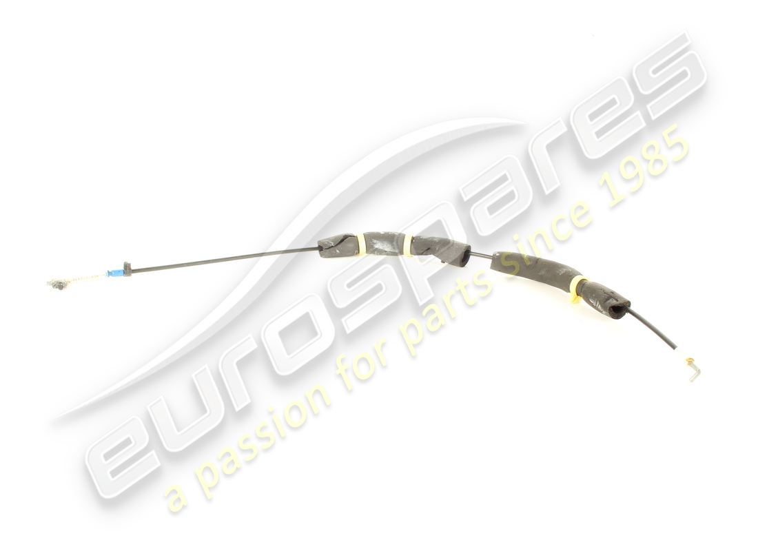 CABLE BOWDEN Ferrari USADO. NÚMERO DE PARTE 69877100 (1)