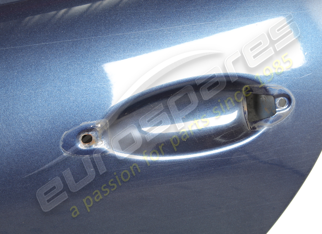 PUERTA TRASERA IZQUIERDA COMPLETA MASERATI USADA. NÚMERO DE PARTE 67062300 (2) puerta trasera izquierda completa maserati usada. número de parte 67062300 (2)