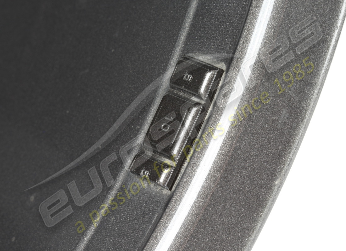 RUEDA DELANTERA FERRARI USADA. NÚMERO DE PARTE 855340 (8) rueda delantera ferrari usada. número de parte 855340 (8)