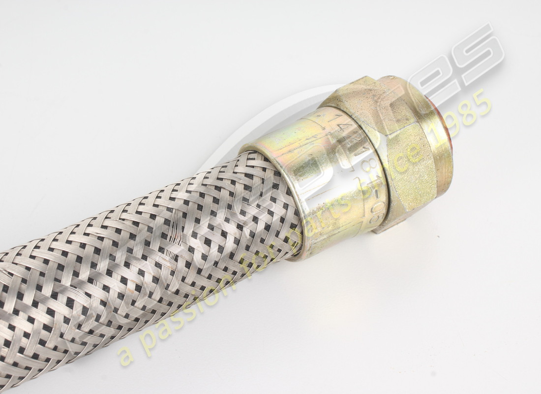 tubo de aceite nuevo ferrari (enfriador a base del filtro)0mp. número de pieza 142181 (2)