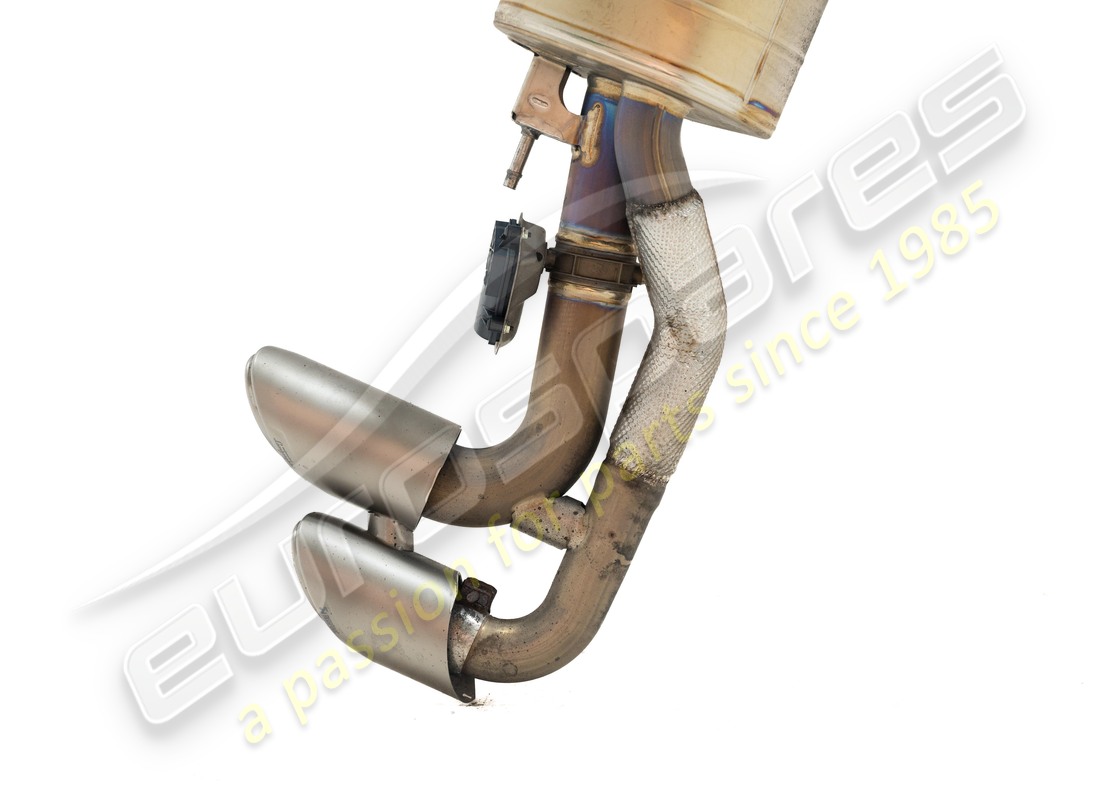 escape deportivo akrapovic usado lamborghini urus. número de pieza 4ml251051a (2)