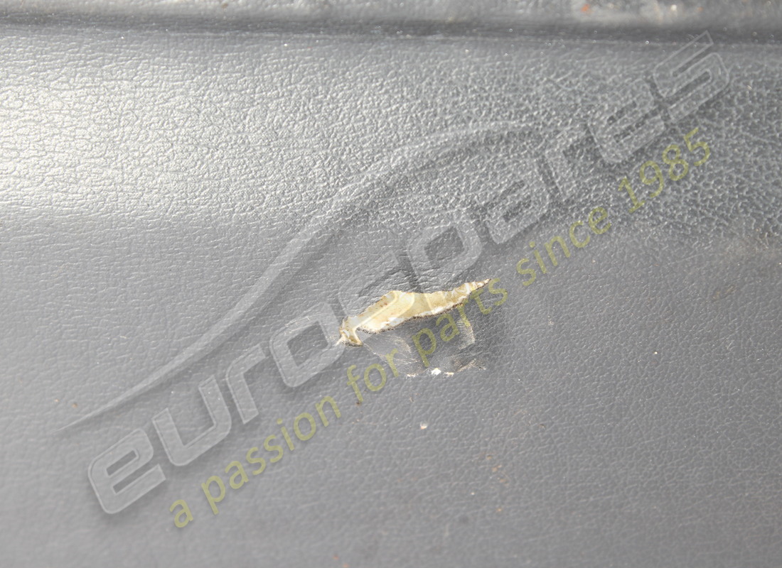 cubierta dañada ferrari número de pieza rhd 61852500 (2)