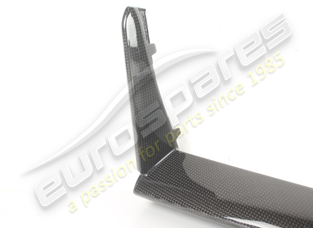 nuevo divisor derecho de carbono ferrari. número de pieza 778128 (2)