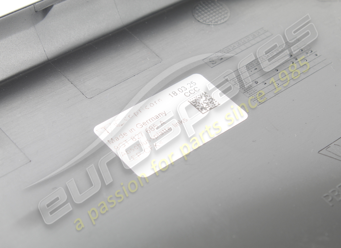 NUEVA CUBIERTA PORSCHE NEGRO MATE. NÚMERO DE PIEZA 9GT827685OK1 (3) nueva cubierta porsche negro mate. número de pieza 9gt827685ok1 (3)