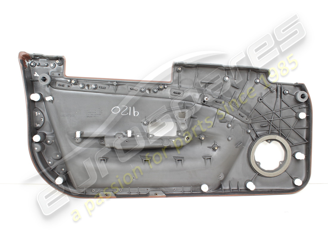 nueva moldura de panel de puerta derecha maserati. número de pieza 981600228 (2)