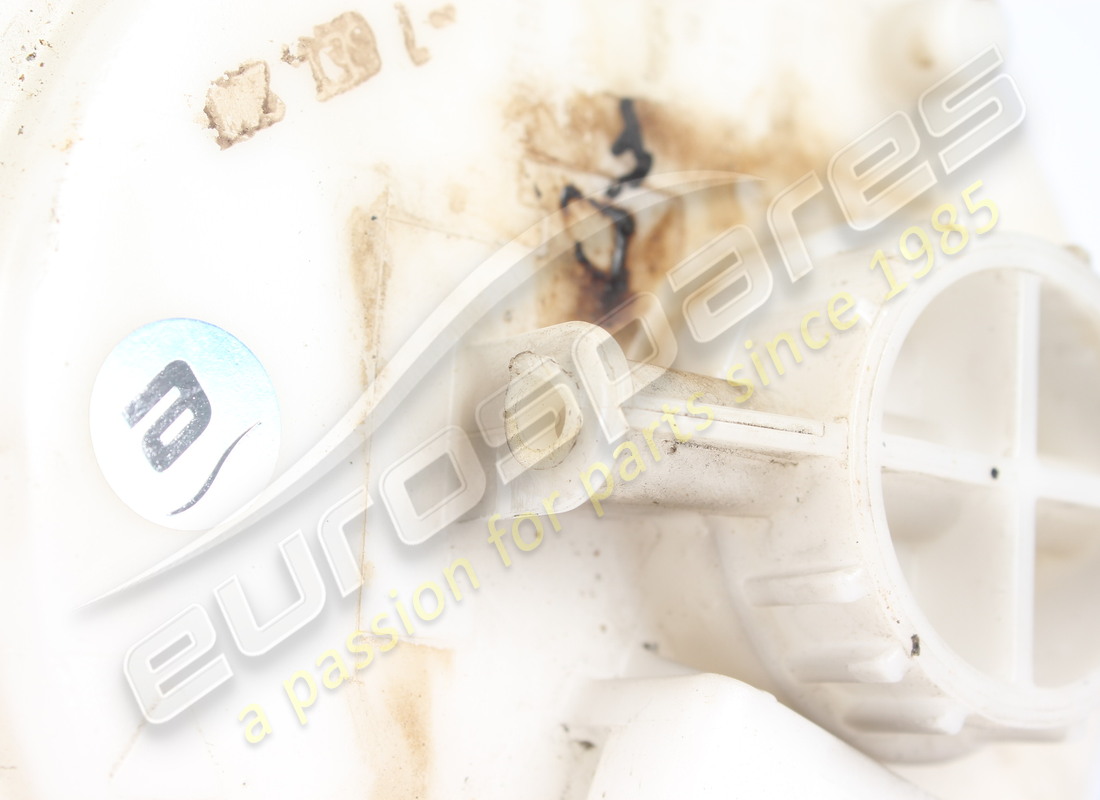 bomba de combustible completa dañada ferrari. número de pieza 181205 (2)