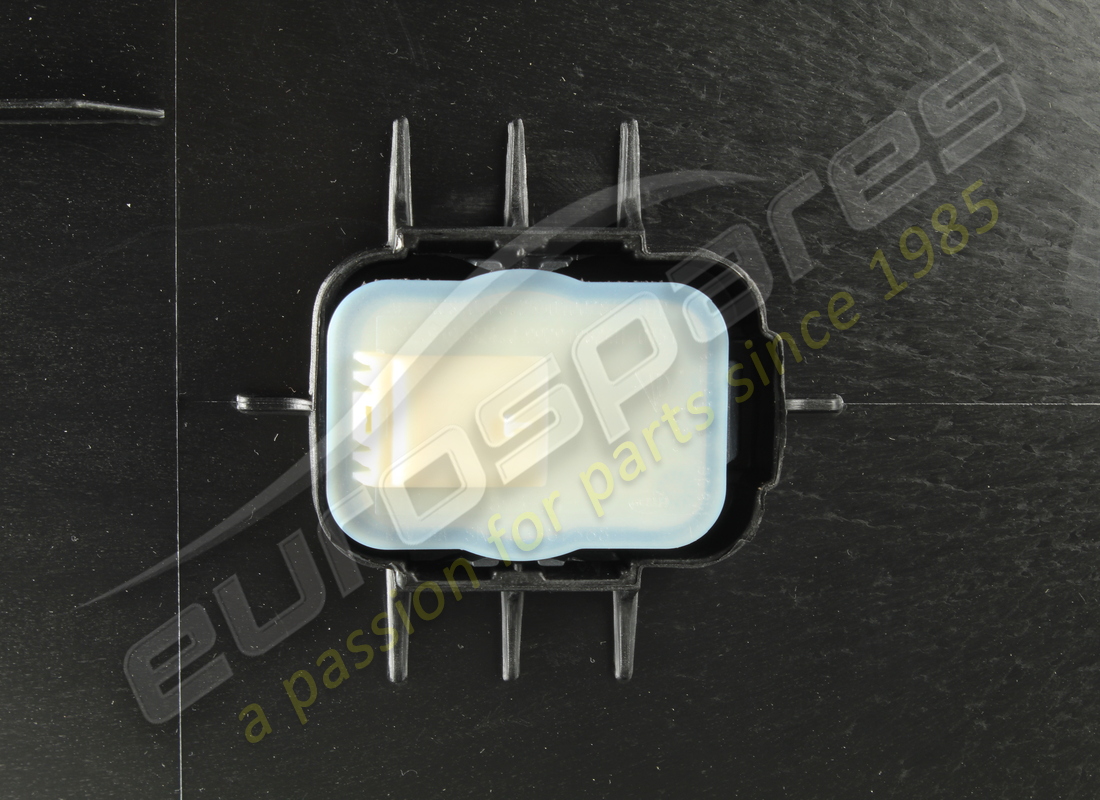 NUEVO REVESTIMIENTO DE CARCASA DE RUEDA PORSCHE. NÚMERO DE PARTE 992805911M (3) nuevo revestimiento de carcasa de rueda porsche. número de parte 992805911m (3)