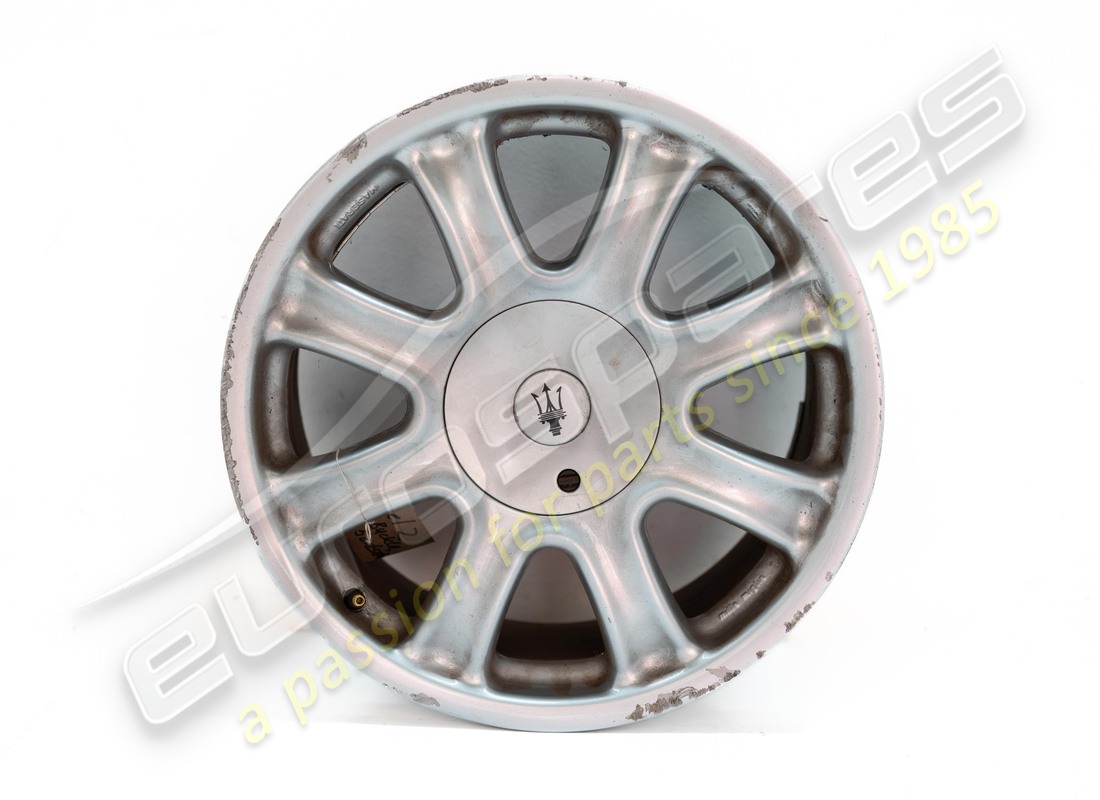 juego de ruedas completo y tapacubos usado eurospares. número de pieza eap1550953 (2)