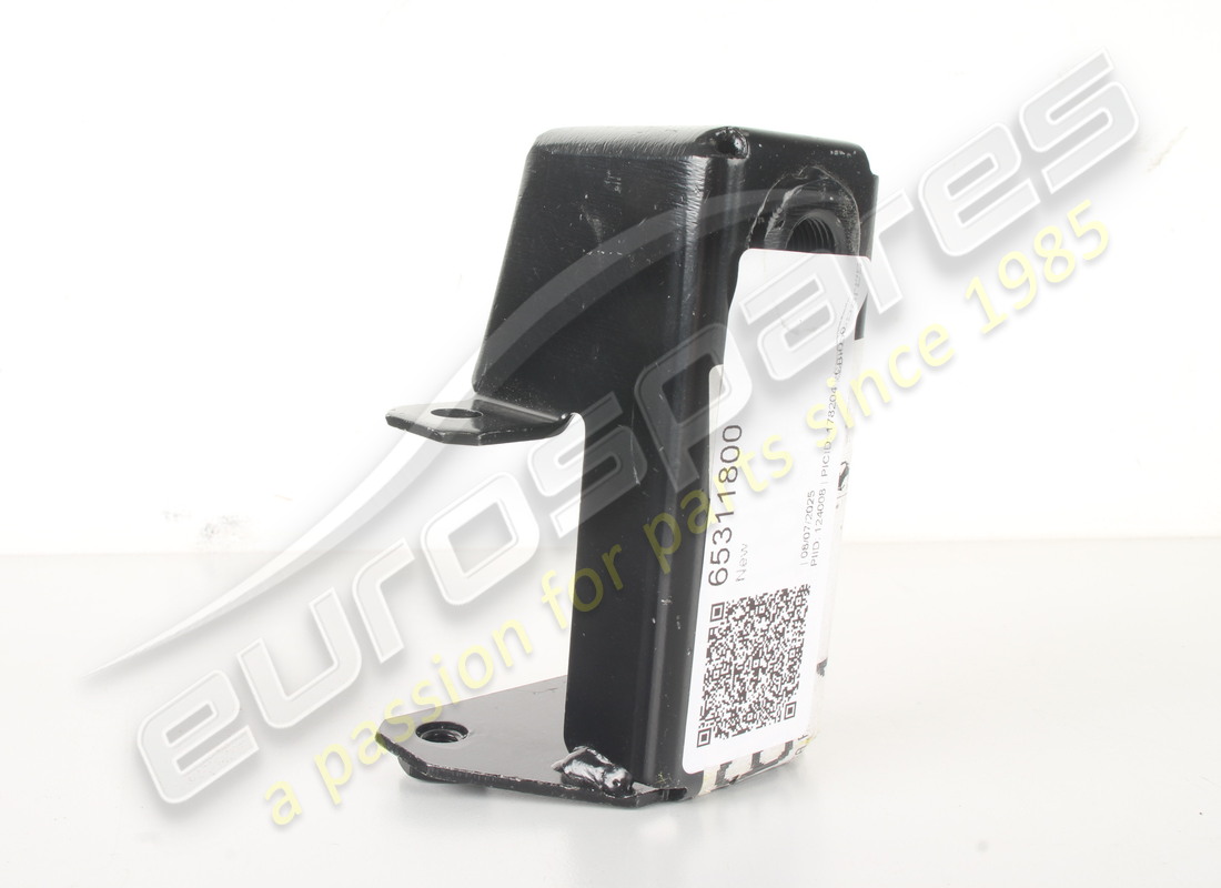 nuevo soporte de gancho de remolque ferrari. número de pieza 65311800 (2)