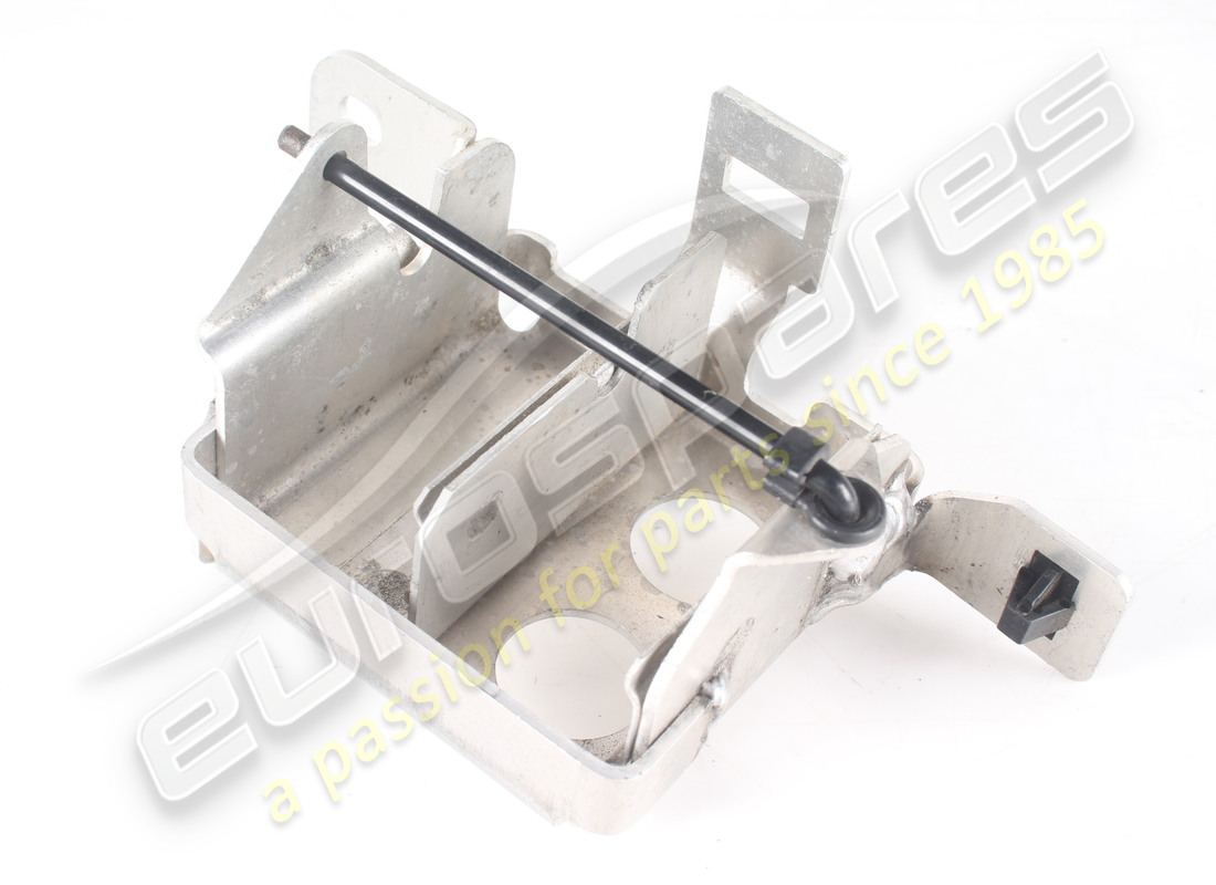 SOPORTE DE MONTAJE DE VÁLVULA TGK USADO Ferrari. NÚMERO DE PIEZA 84066200 (1)