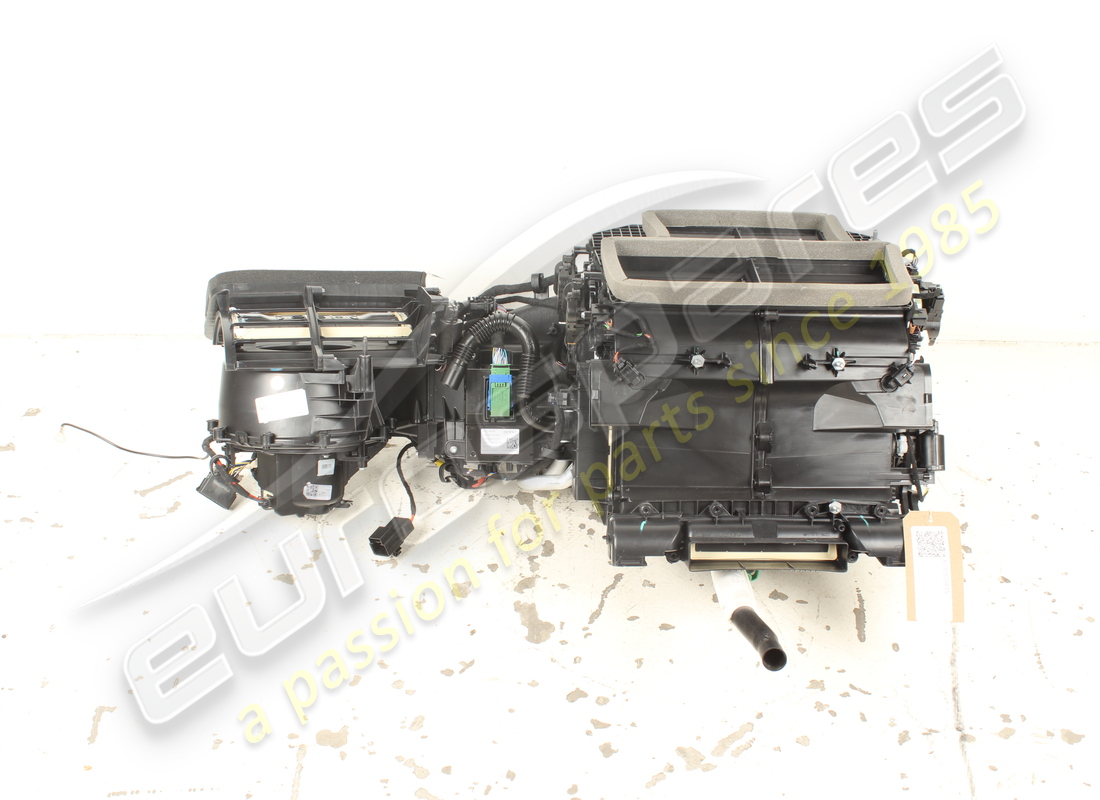 USED MASERATI RHD HVAC ASSEMBLY . PART NUMBER 670303419 (1)