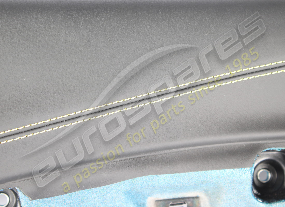 panel de puerta izquierdo completo dañado ferrari. número de pieza 976423 (2)