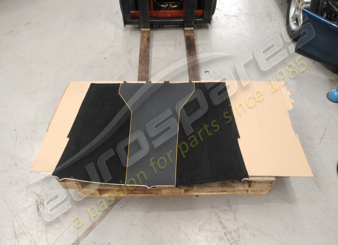 RECUBRIMIENTO DE TECHO Lamborghini USADO. NÚMERO DE PARTE 476867505D (1)