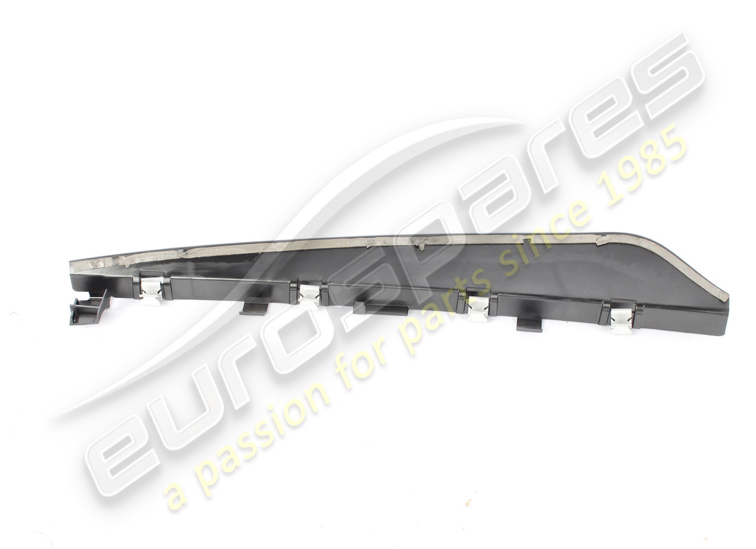 PIEZA DE RETENCIÓN Lamborghini USADA. NÚMERO DE PARTE 4ML839151A (1)