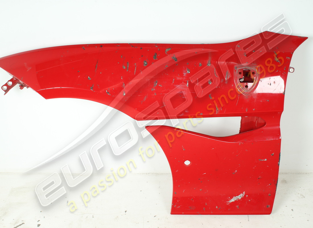 dañado ferrari guardabarros delantero izquierdo. número de parte 88750311 (2)