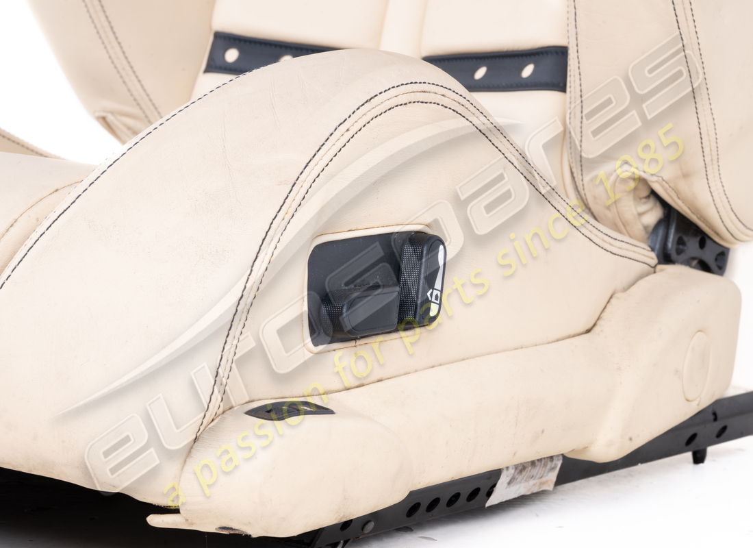 asiento daytona ferrari izquierdo usado. número de parte 69083330 (5)