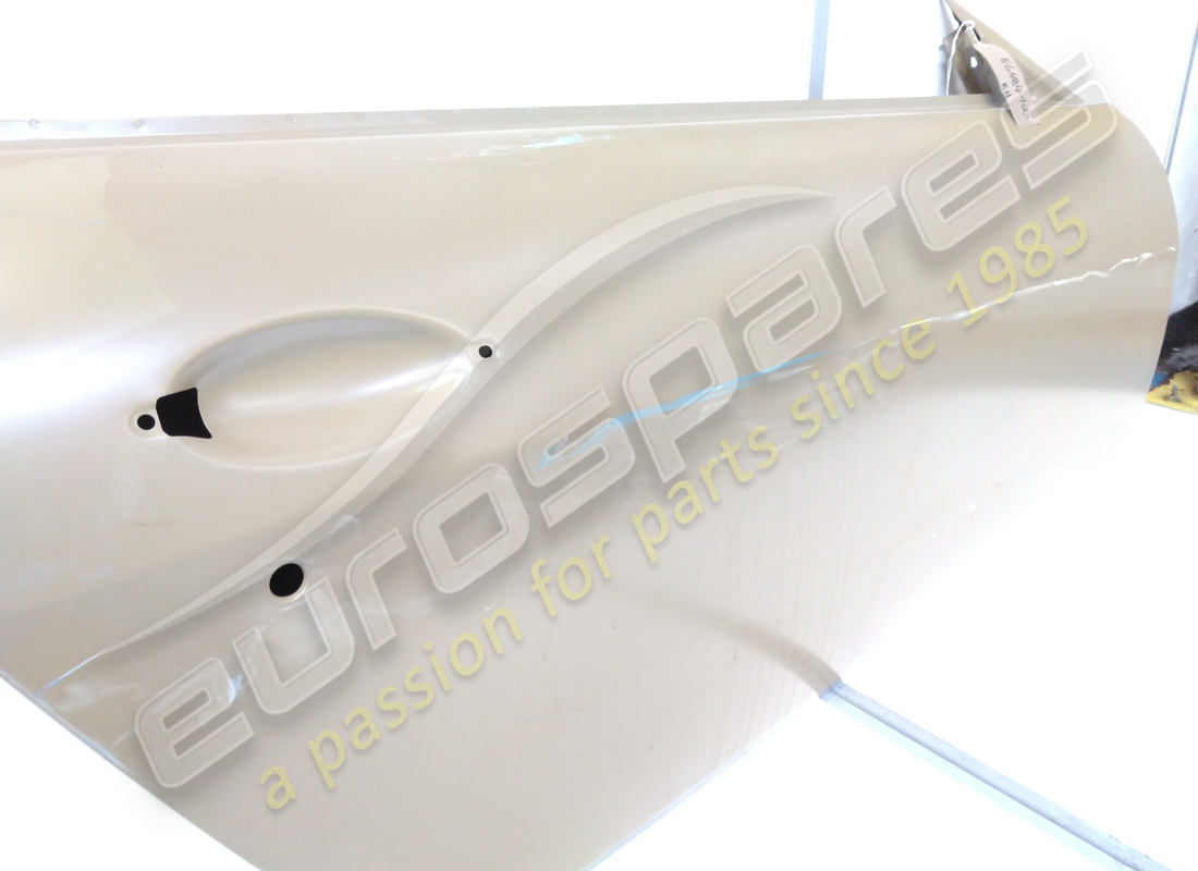 nuevo conjunto de puerta delantera derecha maserati. número de pieza 86484900 (2)