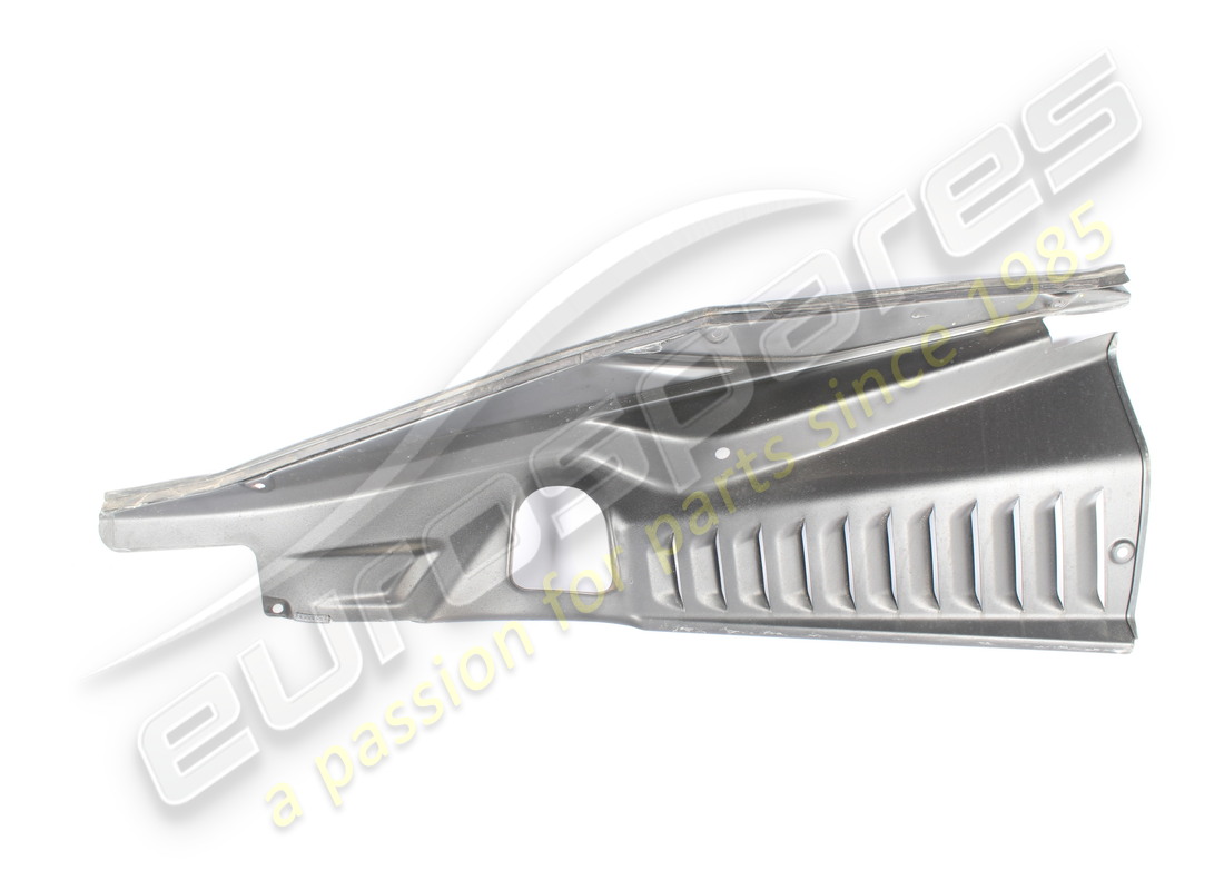 escudo cosmético lateral rh ferrari usado. número de parte 82904800 (2)